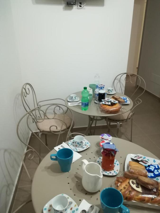 Bed and Breakfast Il Covo Delle Civette Виетри Экстерьер фото