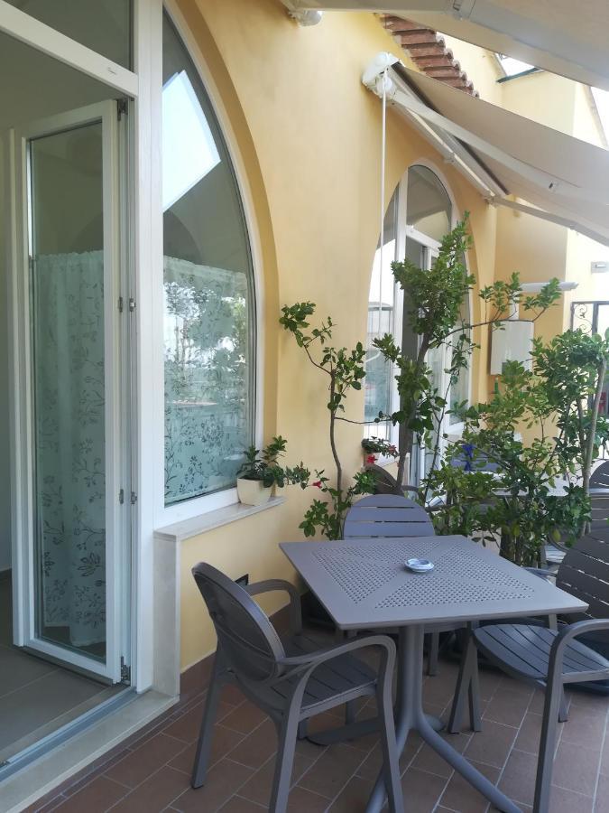 Bed and Breakfast Il Covo Delle Civette Виетри Экстерьер фото