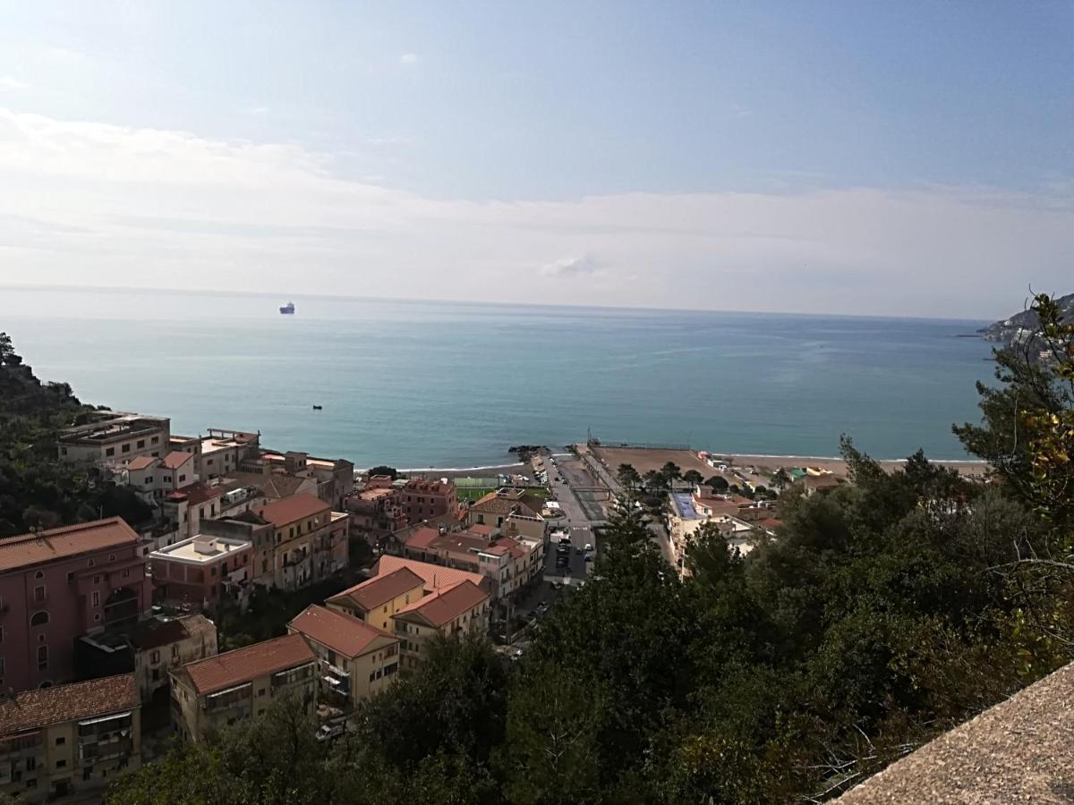 Bed and Breakfast Il Covo Delle Civette Виетри Экстерьер фото