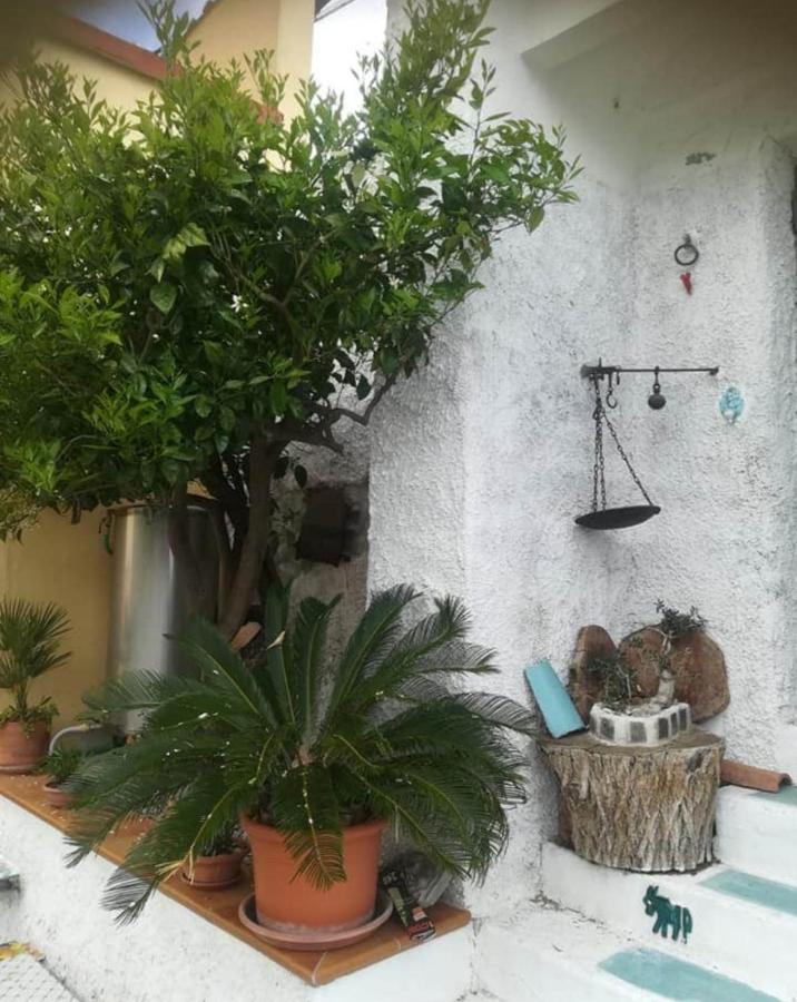 Bed and Breakfast Il Covo Delle Civette Виетри Экстерьер фото