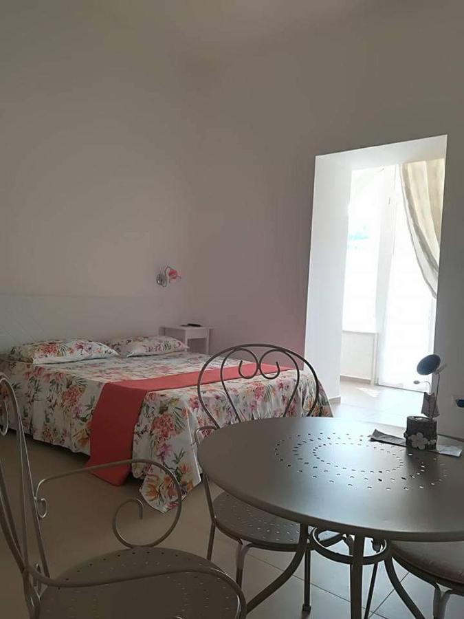 Bed and Breakfast Il Covo Delle Civette Виетри Номер фото